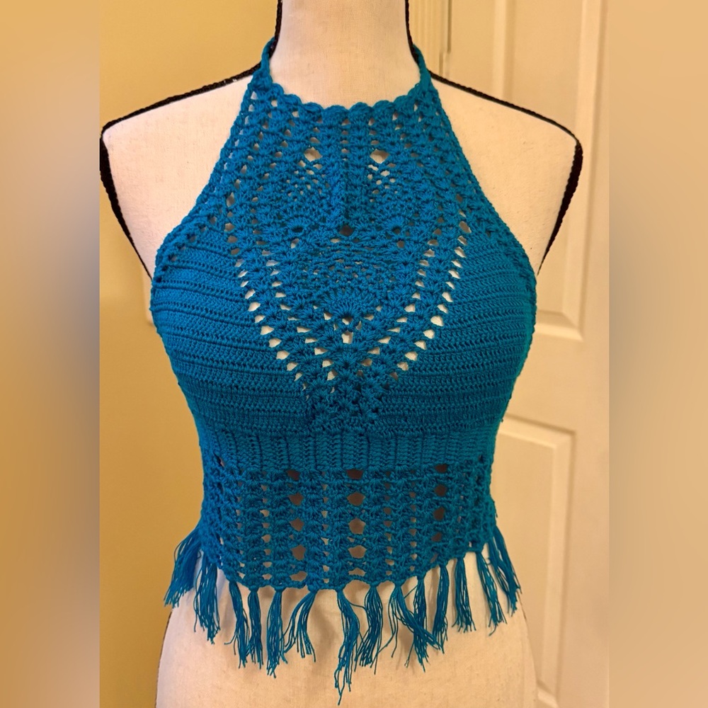 NWOT Chic Teal Crochet Halter Crop Top, Sz Large, unlined - Picture 1 of 4